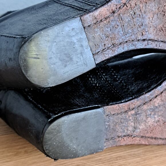 FRYE Carson Women's 7.5 Leather Hidden Wedge Ankle Booties Black Comfort Boots - Picture 12 of 15